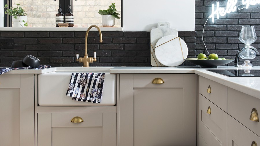 10 Ways to Organise Your Under-Sink Kitchen Cabinet